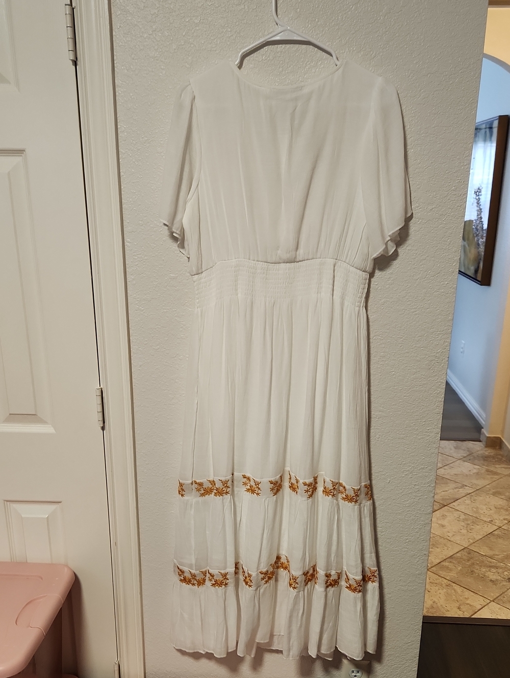 246.FINAL SALE J.Gee White Embroidered V-Neck Maxi Dress - Picture 6 of 6